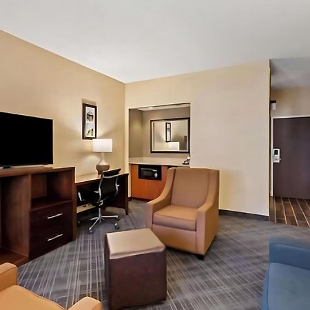 Comfort Inn Roswell-Dunwoody Exterior photo