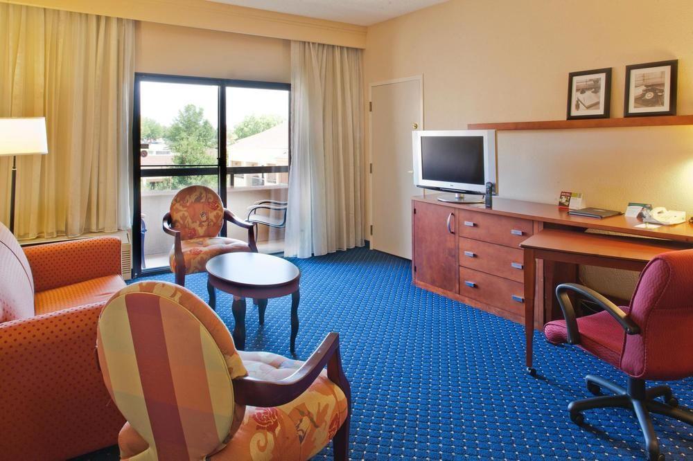 Comfort Inn Roswell-Dunwoody Room photo