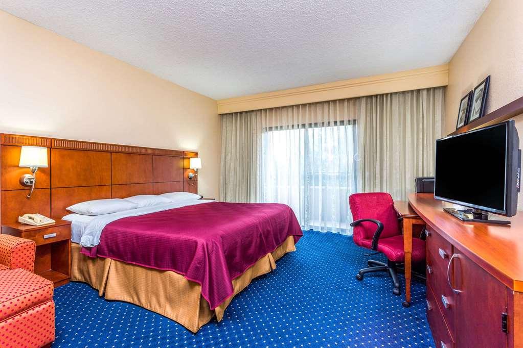 Comfort Inn Roswell-Dunwoody Exterior photo