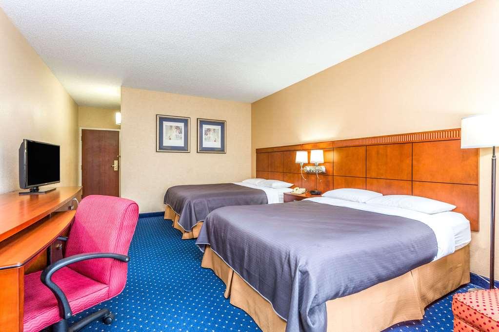 Comfort Inn Roswell-Dunwoody Exterior photo