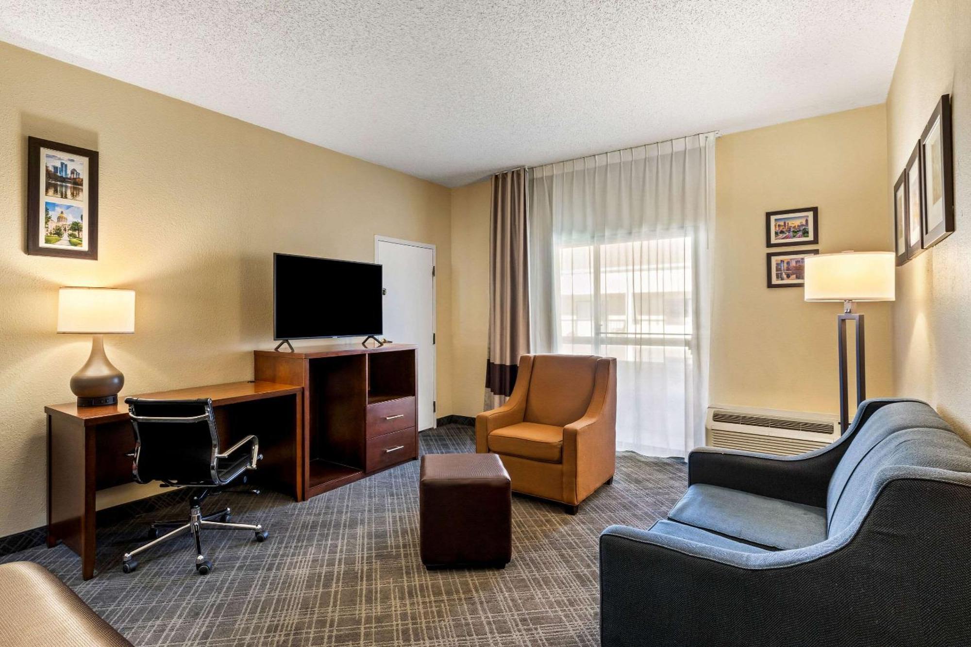 Comfort Inn Roswell-Dunwoody Exterior photo