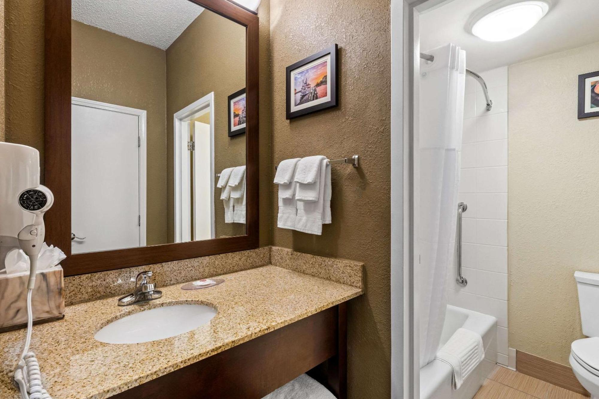 Comfort Inn Roswell-Dunwoody Exterior photo