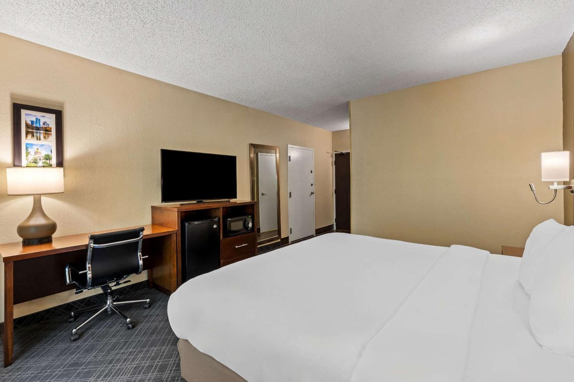 Comfort Inn Roswell-Dunwoody Exterior photo