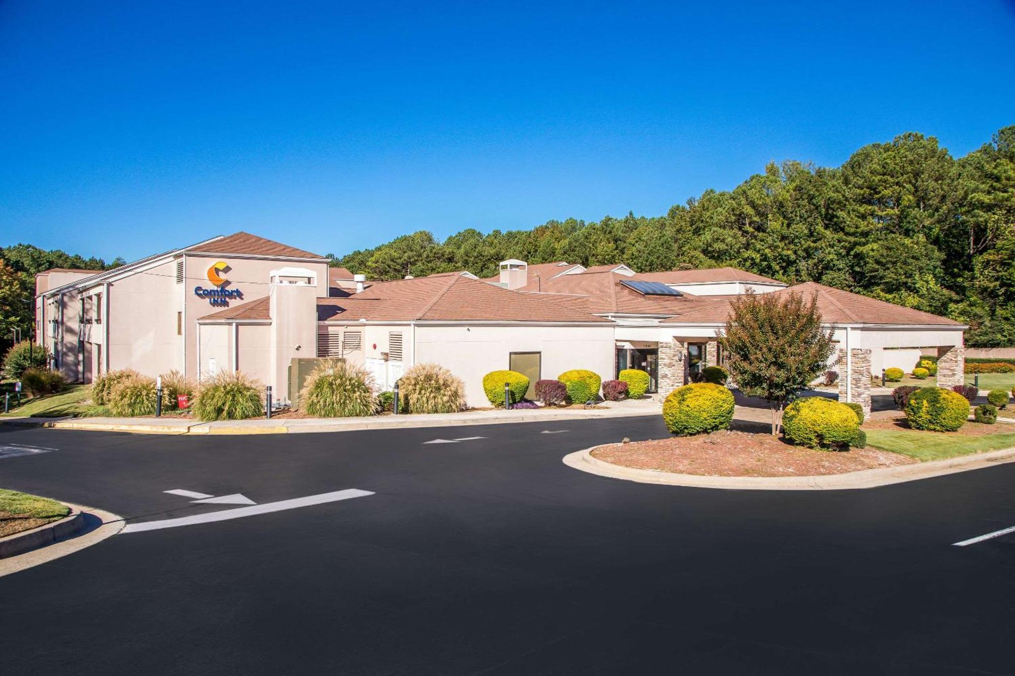 Comfort Inn Roswell-Dunwoody Exterior photo